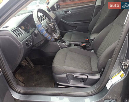 Серый Фольксваген Джетта, объемом двигателя 2 л и пробегом 107 тыс. км за 7500 $, фото 23 на Automoto.ua