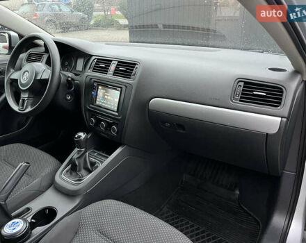 Серый Фольксваген Джетта, объемом двигателя 1.97 л и пробегом 127 тыс. км за 11999 $, фото 30 на Automoto.ua