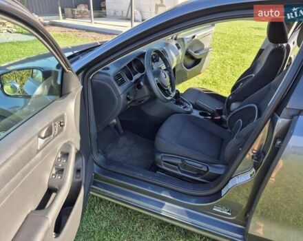 Сірий Фольксваген Джетта, об'ємом двигуна 1.98 л та пробігом 195 тис. км за 9100 $, фото 5 на Automoto.ua