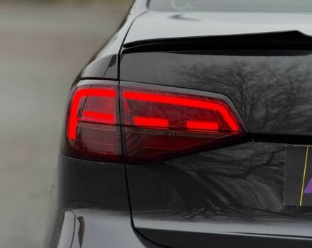 Серый Фольксваген Джетта, объемом двигателя 1.8 л и пробегом 178 тыс. км за 11000 $, фото 6 на Automoto.ua