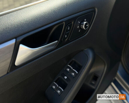 Серый Фольксваген Джетта, объемом двигателя 1.8 л и пробегом 261 тыс. км за 10300 $, фото 13 на Automoto.ua