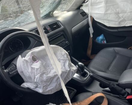 Серый Фольксваген Джетта, объемом двигателя 1.8 л и пробегом 100 тыс. км за 2500 $, фото 3 на Automoto.ua