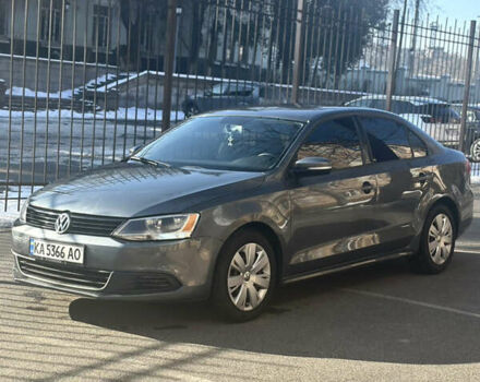 Серый Фольксваген Джетта, объемом двигателя 1.8 л и пробегом 154 тыс. км за 10000 $, фото 1 на Automoto.ua