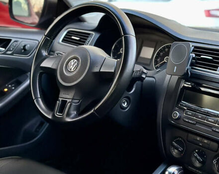 Серый Фольксваген Джетта, объемом двигателя 1.8 л и пробегом 154 тыс. км за 10000 $, фото 5 на Automoto.ua