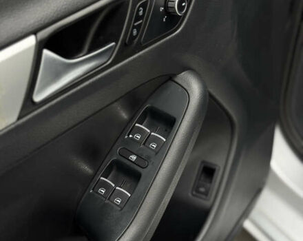 Серый Фольксваген Джетта, объемом двигателя 1.8 л и пробегом 243 тыс. км за 7999 $, фото 17 на Automoto.ua