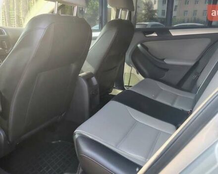 Сірий Фольксваген Джетта, об'ємом двигуна 1.4 л та пробігом 189 тис. км за 9999 $, фото 10 на Automoto.ua