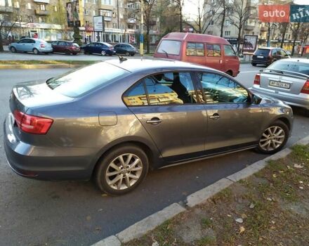 Серый Фольксваген Джетта, объемом двигателя 1.8 л и пробегом 127 тыс. км за 12100 $, фото 57 на Automoto.ua