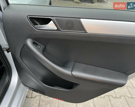 Серый Фольксваген Джетта, объемом двигателя 1.97 л и пробегом 127 тыс. км за 11999 $, фото 29 на Automoto.ua