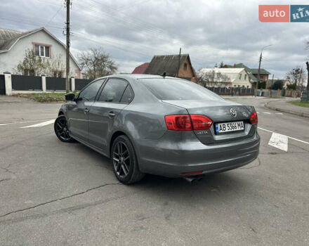 Серый Фольксваген Джетта, объемом двигателя 1.8 л и пробегом 228 тыс. км за 6999 $, фото 6 на Automoto.ua