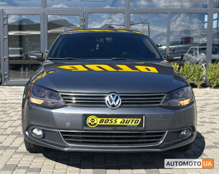 Серый Фольксваген Джетта, объемом двигателя 1.8 л и пробегом 261 тыс. км за 10300 $, фото 1 на Automoto.ua