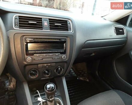 Серый Фольксваген Джетта, объемом двигателя 2 л и пробегом 169 тыс. км за 9500 $, фото 9 на Automoto.ua