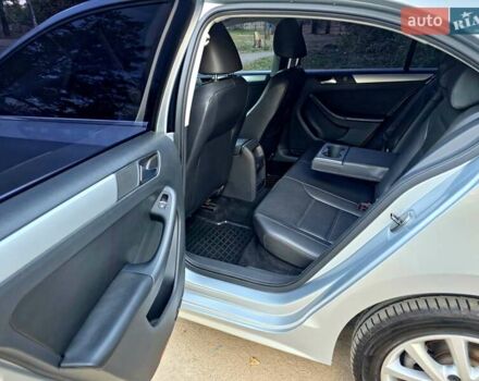 Серый Фольксваген Джетта, объемом двигателя 1.8 л и пробегом 177 тыс. км за 9900 $, фото 24 на Automoto.ua