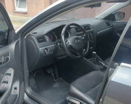 Сірий Фольксваген Джетта, об'ємом двигуна 1.8 л та пробігом 135 тис. км за 11700 $, фото 17 на Automoto.ua