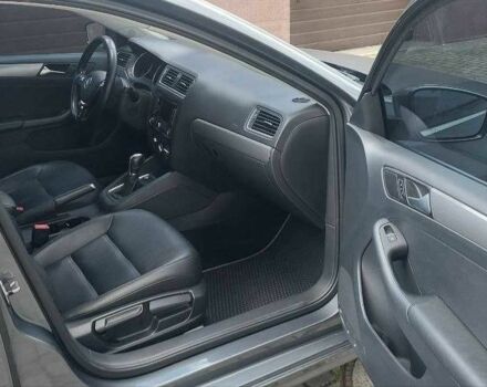 Сірий Фольксваген Джетта, об'ємом двигуна 1.8 л та пробігом 135 тис. км за 11700 $, фото 14 на Automoto.ua