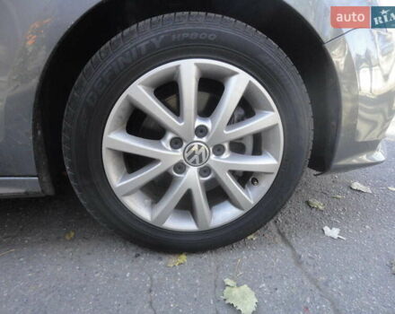 Серый Фольксваген Джетта, объемом двигателя 1.8 л и пробегом 127 тыс. км за 12100 $, фото 37 на Automoto.ua