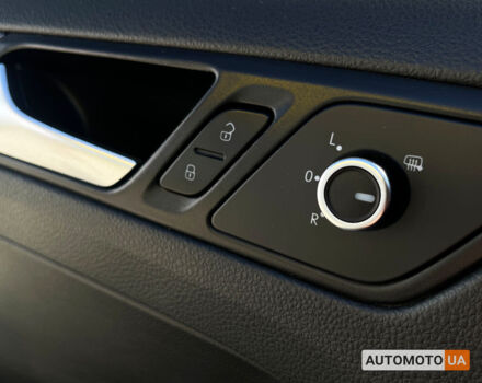 Серый Фольксваген Джетта, объемом двигателя 1.8 л и пробегом 261 тыс. км за 10300 $, фото 14 на Automoto.ua