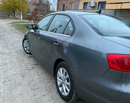 Серый Фольксваген Джетта, объемом двигателя 1.8 л и пробегом 197 тыс. км за 8000 $, фото 3 на Automoto.ua