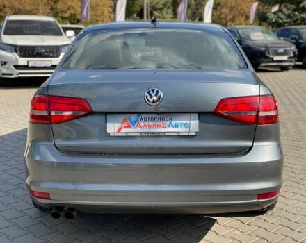 Серый Фольксваген Джетта, объемом двигателя 1.8 л и пробегом 131 тыс. км за 9700 $, фото 5 на Automoto.ua