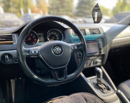 Серый Фольксваген Джетта, объемом двигателя 1.8 л и пробегом 131 тыс. км за 9700 $, фото 9 на Automoto.ua