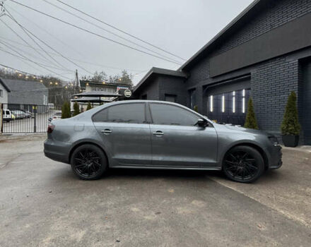 Серый Фольксваген Джетта, объемом двигателя 1.98 л и пробегом 188 тыс. км за 11500 $, фото 5 на Automoto.ua