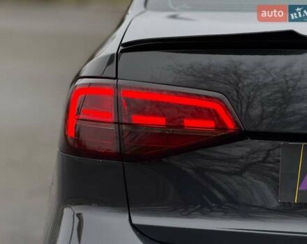 Сірий Фольксваген Джетта, об'ємом двигуна 1.8 л та пробігом 178 тис. км за 11000 $, фото 21 на Automoto.ua