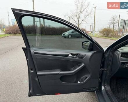 Сірий Фольксваген Джетта, об'ємом двигуна 1.8 л та пробігом 178 тис. км за 11000 $, фото 33 на Automoto.ua