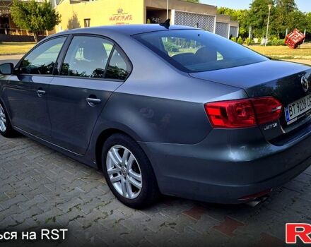 Серый Фольксваген Джетта, объемом двигателя 1.8 л и пробегом 162 тыс. км за 9000 $, фото 3 на Automoto.ua