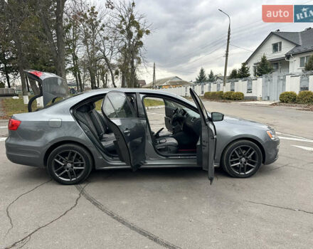 Серый Фольксваген Джетта, объемом двигателя 1.8 л и пробегом 228 тыс. км за 6999 $, фото 40 на Automoto.ua