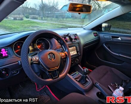 Серый Фольксваген Джетта, объемом двигателя 2 л и пробегом 175 тыс. км за 9000 $, фото 4 на Automoto.ua