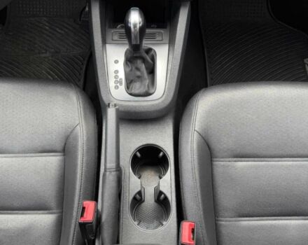 Сірий Фольксваген Джетта, об'ємом двигуна 1.8 л та пробігом 82 тис. км за 7500 $, фото 8 на Automoto.ua