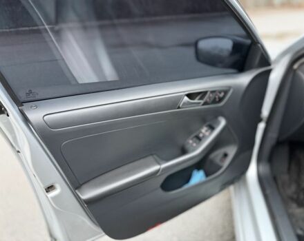 Сірий Фольксваген Джетта, об'ємом двигуна 2 л та пробігом 182 тис. км за 6200 $, фото 11 на Automoto.ua