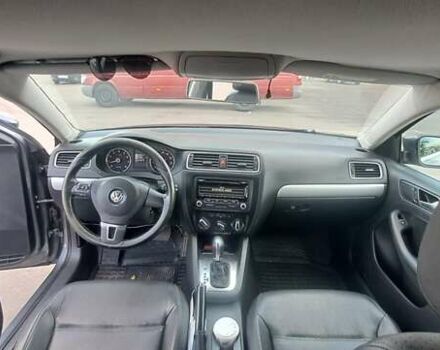 Серый Фольксваген Джетта, объемом двигателя 1.8 л и пробегом 111 тыс. км за 9500 $, фото 9 на Automoto.ua