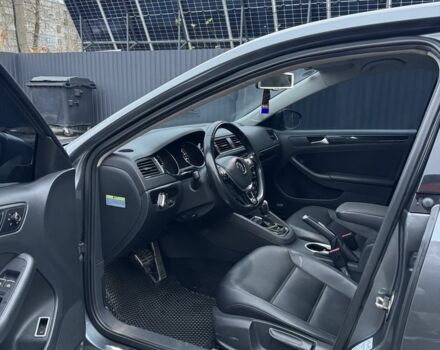 Серый Фольксваген Джетта, объемом двигателя 2 л и пробегом 167 тыс. км за 13300 $, фото 6 на Automoto.ua