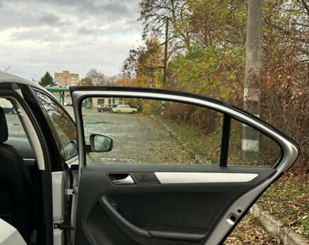 Сірий Фольксваген Джетта, об'ємом двигуна 1.8 л та пробігом 153 тис. км за 11000 $, фото 10 на Automoto.ua