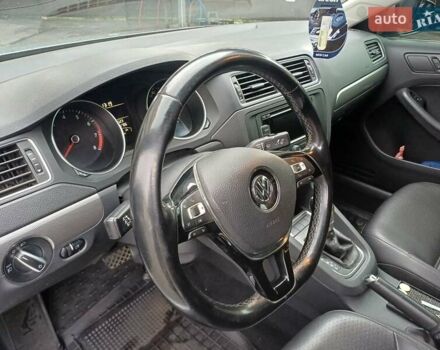 Сірий Фольксваген Джетта, об'ємом двигуна 1.8 л та пробігом 82 тис. км за 12300 $, фото 8 на Automoto.ua