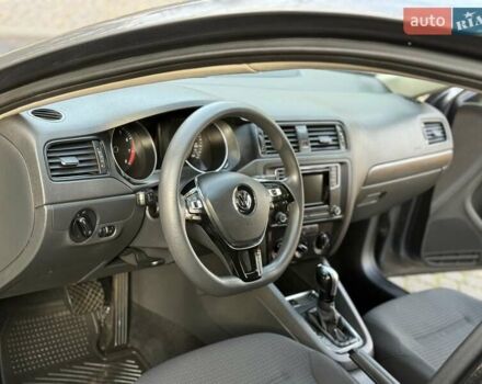 Серый Фольксваген Джетта, объемом двигателя 1.4 л и пробегом 100 тыс. км за 9200 $, фото 86 на Automoto.ua