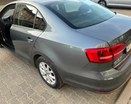 Серый Фольксваген Джетта, объемом двигателя 1.8 л и пробегом 47 тыс. км за 10467 $, фото 3 на Automoto.ua