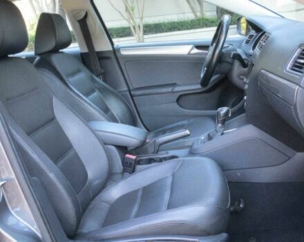 Серый Фольксваген Джетта, объемом двигателя 1.8 л и пробегом 76 тыс. км за 5900 $, фото 6 на Automoto.ua