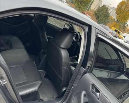 Серый Фольксваген Джетта, объемом двигателя 2 л и пробегом 235 тыс. км за 8999 $, фото 7 на Automoto.ua