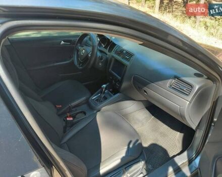 Серый Фольксваген Джетта, объемом двигателя 2 л и пробегом 197 тыс. км за 10500 $, фото 1 на Automoto.ua