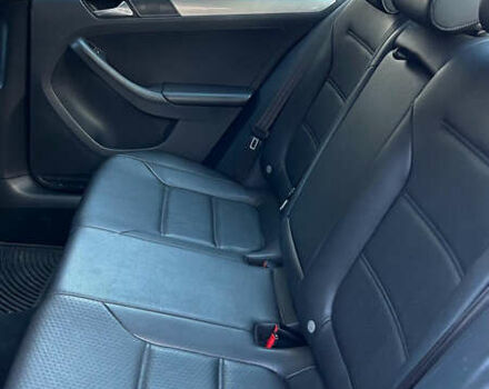 Сірий Фольксваген Джетта, об'ємом двигуна 1.8 л та пробігом 153 тис. км за 11000 $, фото 16 на Automoto.ua