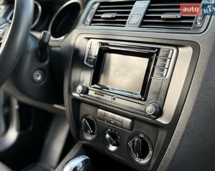 Серый Фольксваген Джетта, объемом двигателя 1.4 л и пробегом 100 тыс. км за 9200 $, фото 99 на Automoto.ua