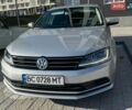 Серый Фольксваген Джетта, объемом двигателя 1.8 л и пробегом 141 тыс. км за 10000 $, фото 1 на Automoto.ua