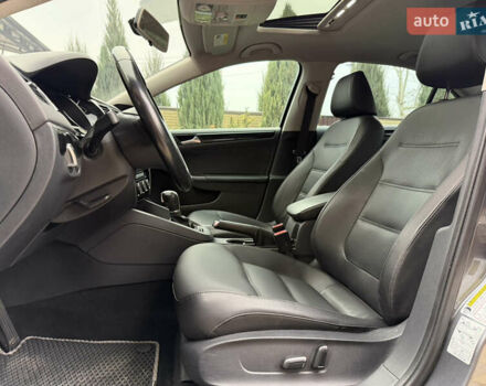 Сірий Фольксваген Джетта, об'ємом двигуна 2 л та пробігом 175 тис. км за 12499 $, фото 34 на Automoto.ua