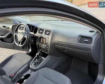 Серый Фольксваген Джетта, объемом двигателя 1.4 л и пробегом 100 тыс. км за 9200 $, фото 93 на Automoto.ua