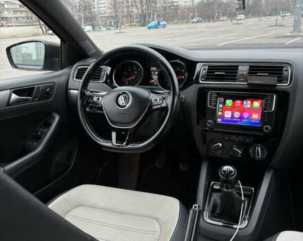 Сірий Фольксваген Джетта, об'ємом двигуна 1.8 л та пробігом 235 тис. км за 9900 $, фото 15 на Automoto.ua