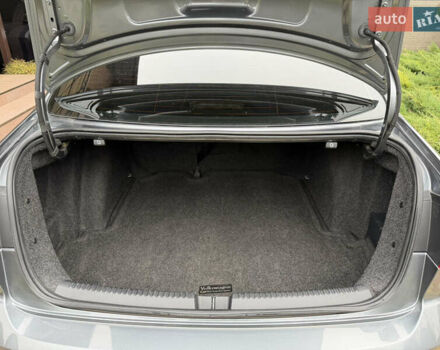 Сірий Фольксваген Джетта, об'ємом двигуна 2 л та пробігом 175 тис. км за 12499 $, фото 45 на Automoto.ua