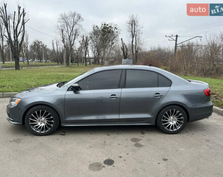 Серый Фольксваген Джетта, объемом двигателя 1.8 л и пробегом 105 тыс. км за 11500 $, фото 2 на Automoto.ua