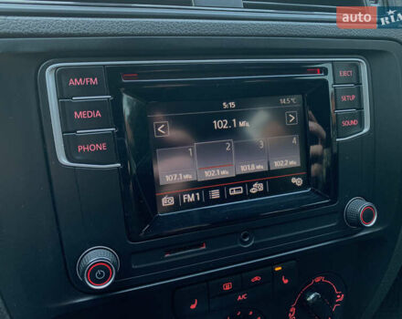 Серый Фольксваген Джетта, объемом двигателя 1.4 л и пробегом 113 тыс. км за 9900 $, фото 16 на Automoto.ua