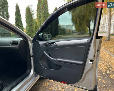 Сірий Фольксваген Джетта, об'ємом двигуна 2 л та пробігом 198 тис. км за 11500 $, фото 47 на Automoto.ua